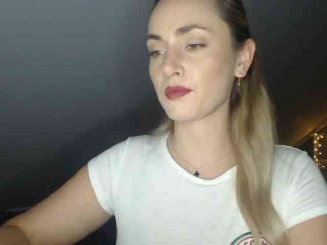 ScarlettXQueen webcam