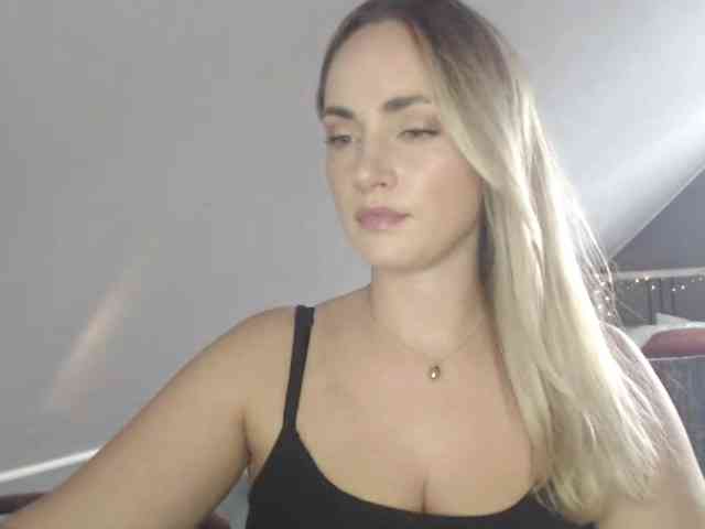 ScarlettXQueen webcam
