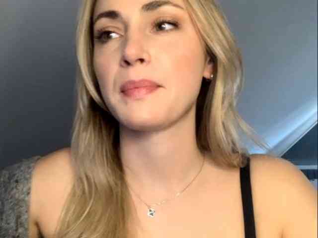 ScarlettXQueen webcam