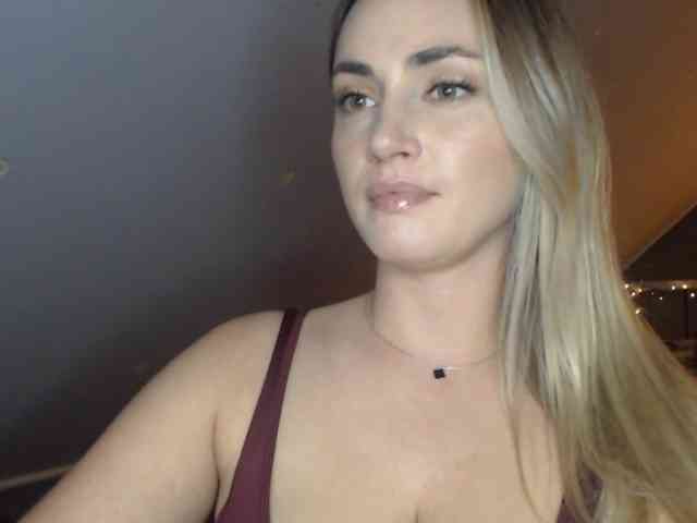 ScarlettXQueen webcam