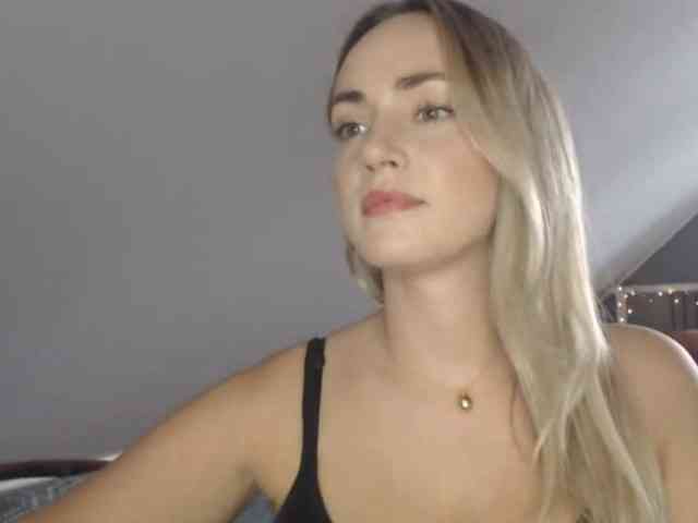 ScarlettXQueen webcam