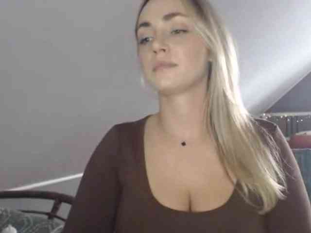 ScarlettXQueen webcam