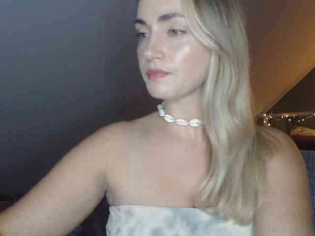 ScarlettXQueen webcam