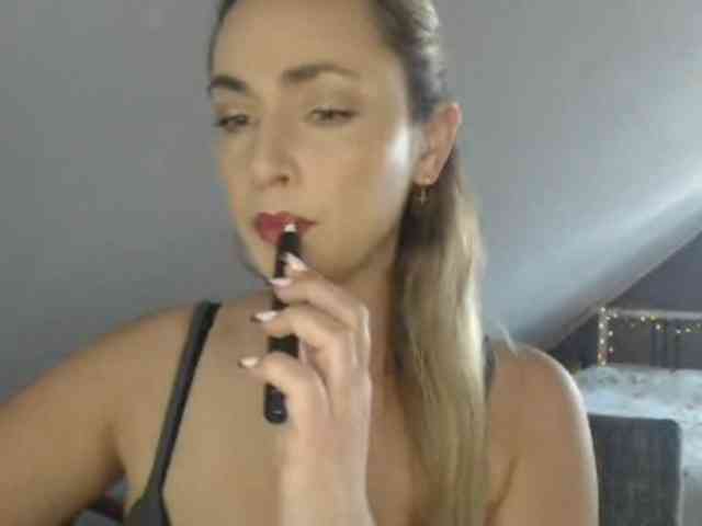 ScarlettXQueen webcam