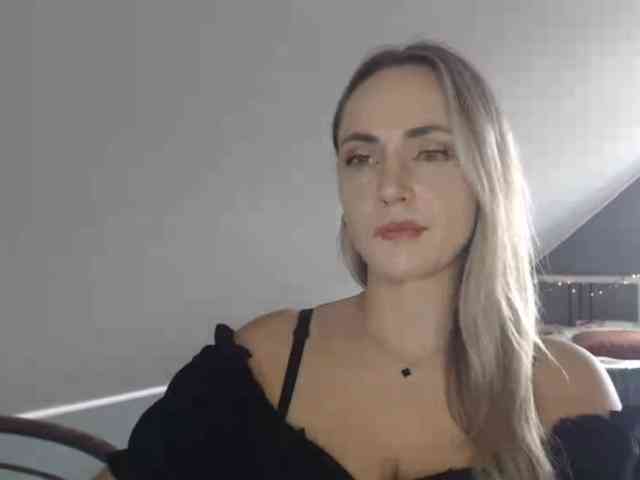 ScarlettXQueen webcam