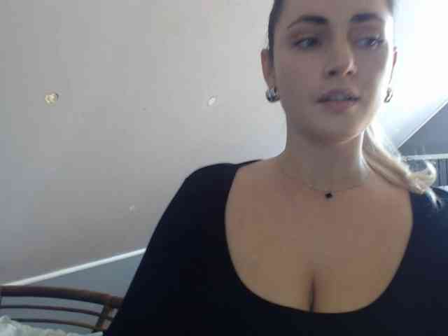 ScarlettXQueen webcam