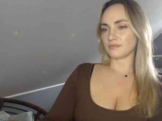 ScarlettXQueen webcam