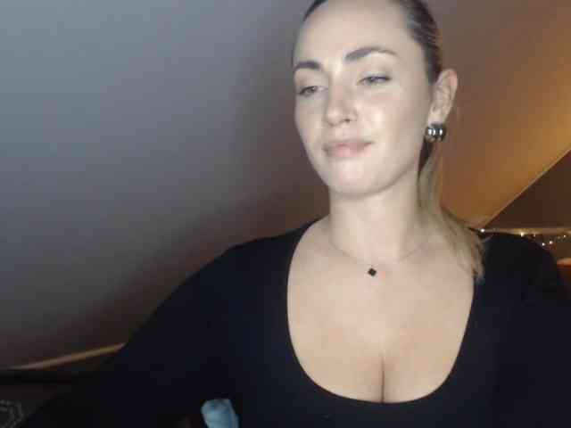 ScarlettXQueen webcam