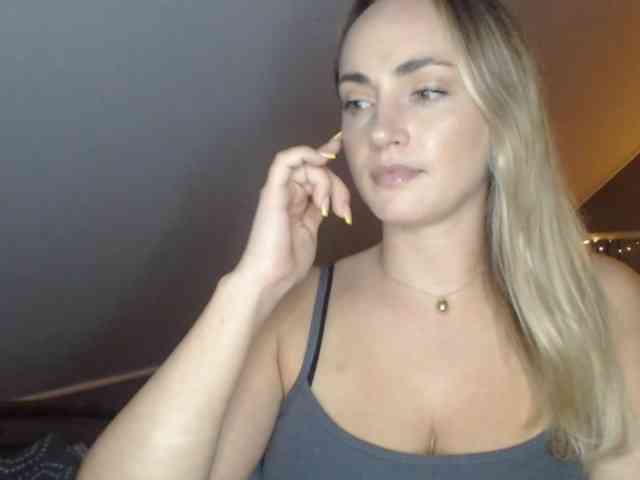 ScarlettXQueen webcam
