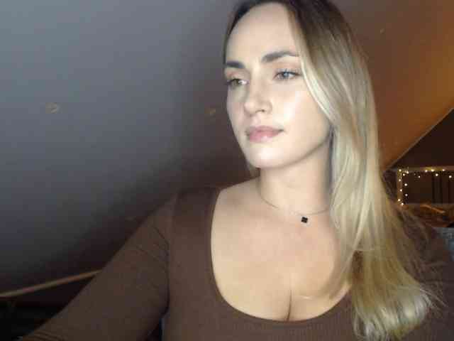 ScarlettXQueen webcam