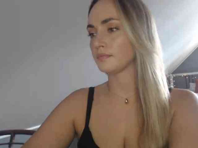 ScarlettXQueen webcam