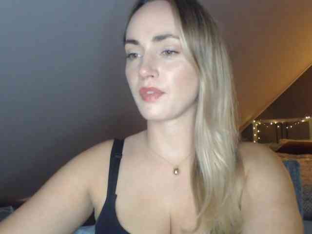 ScarlettXQueen webcam