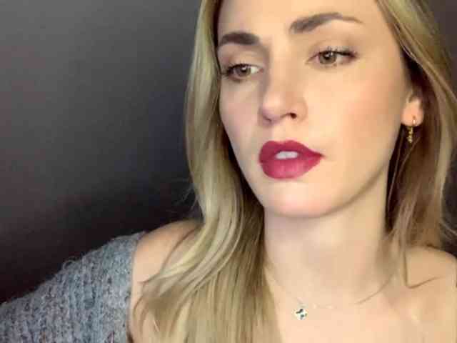 ScarlettXQueen webcam