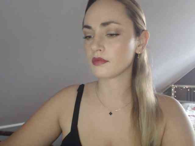 ScarlettXQueen webcam