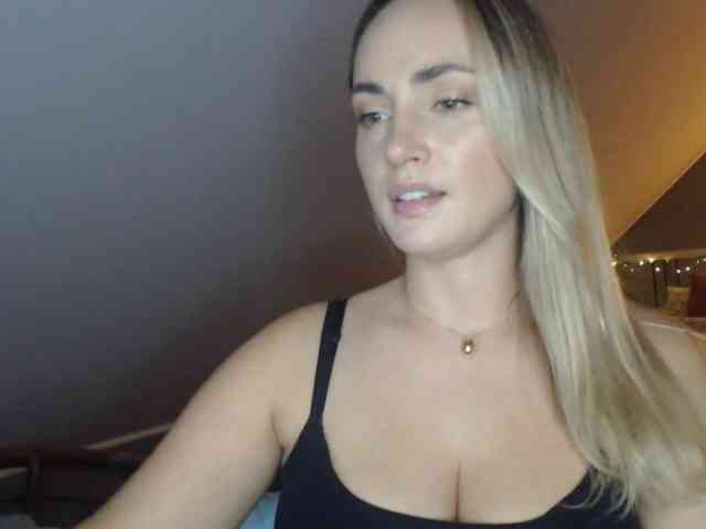 ScarlettXQueen webcam