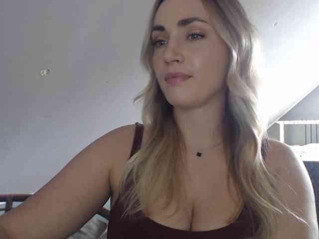 ScarlettXQueen webcam