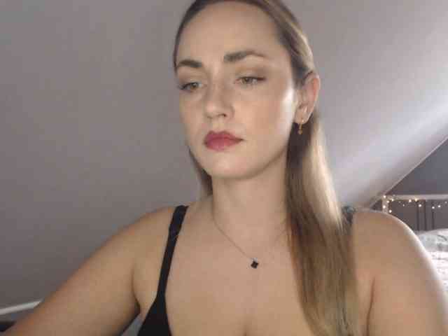 ScarlettXQueen webcam