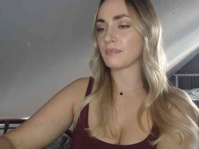 ScarlettXQueen webcam