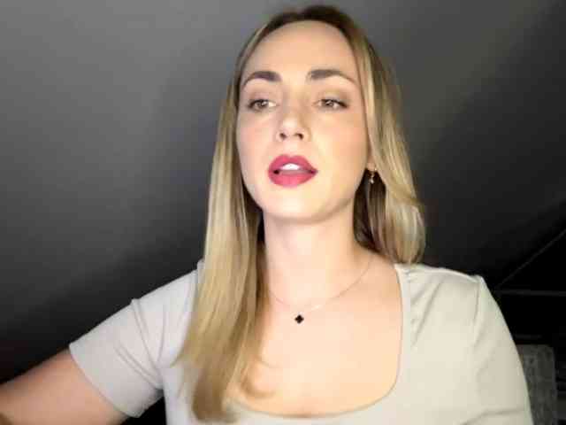 ScarlettXQueen webcam