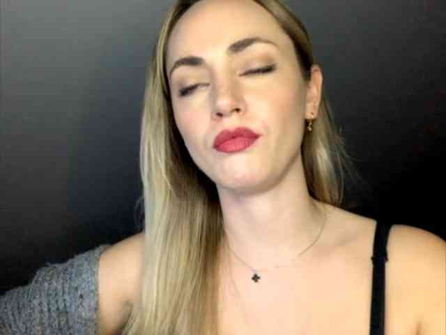 ScarlettXQueen webcam