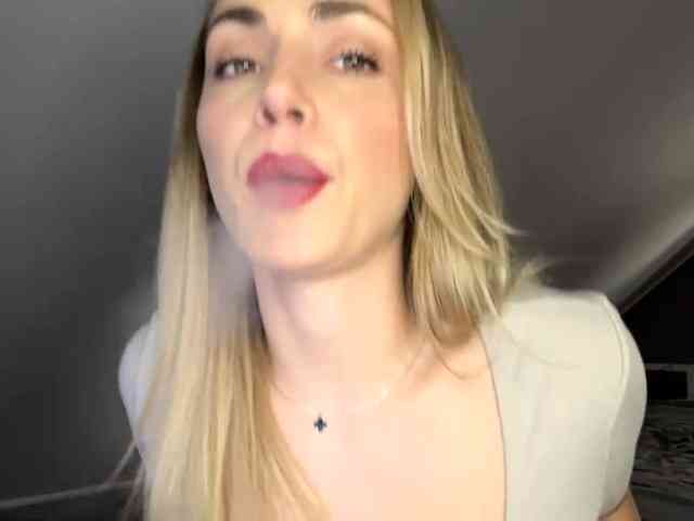 ScarlettXQueen webcam