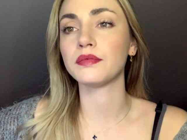 ScarlettXQueen webcam