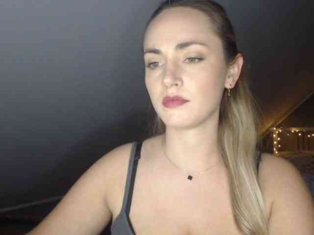 ScarlettXQueen webcam