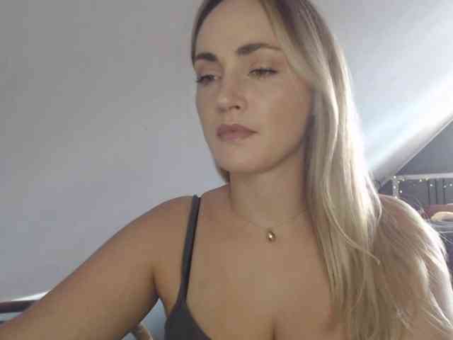 ScarlettXQueen webcam