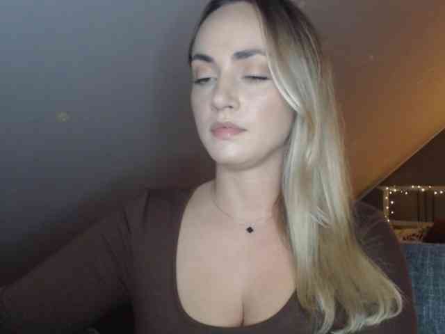 ScarlettXQueen webcam