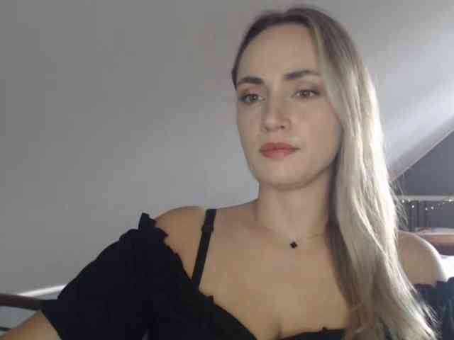 ScarlettXQueen webcam