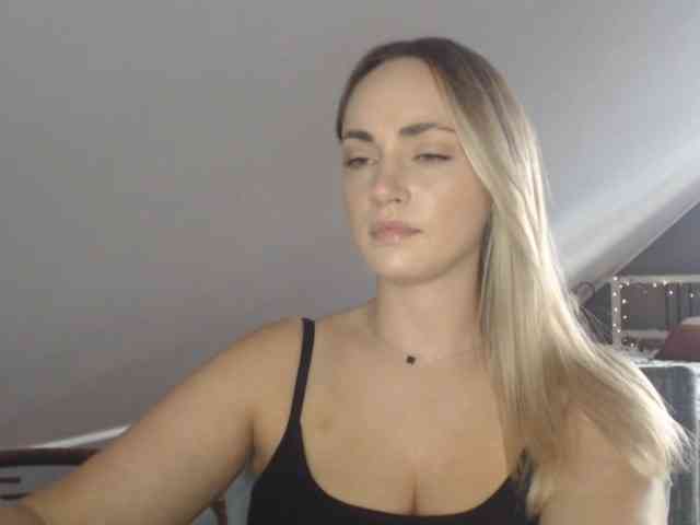 ScarlettXQueen webcam