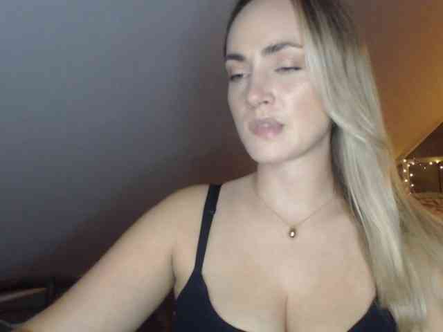 ScarlettXQueen webcam