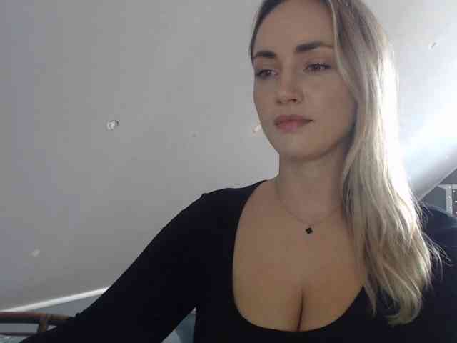 ScarlettXQueen webcam