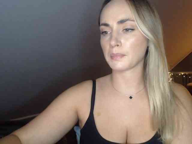 ScarlettXQueen webcam