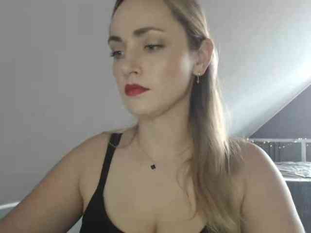 ScarlettXQueen webcam