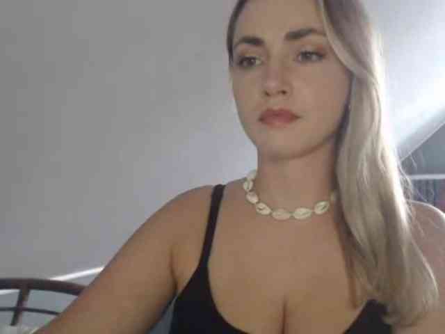 ScarlettXQueen webcam