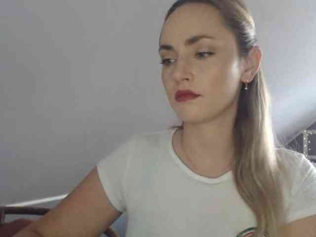 ScarlettXQueen webcam