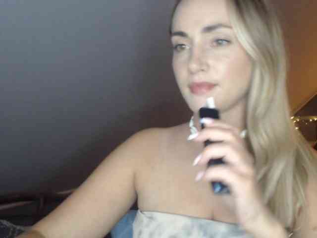 ScarlettXQueen webcam