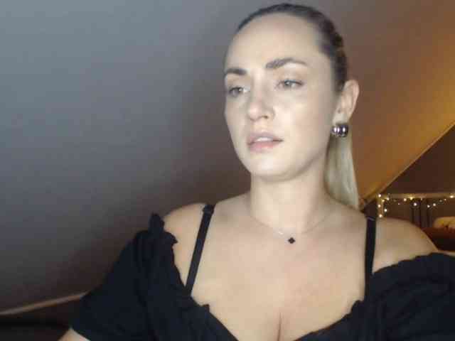 ScarlettXQueen webcam