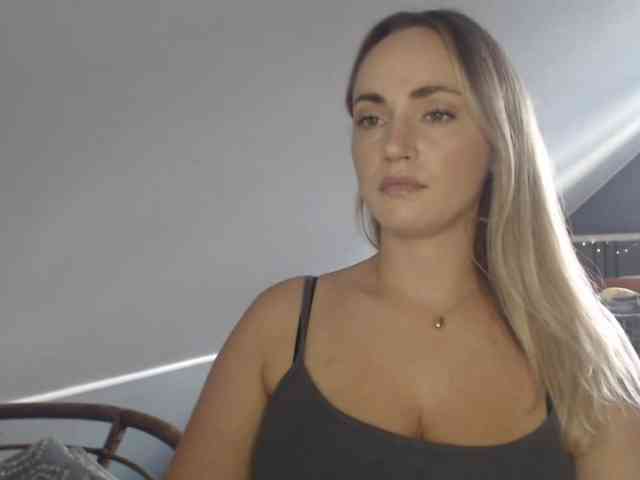 ScarlettXQueen webcam