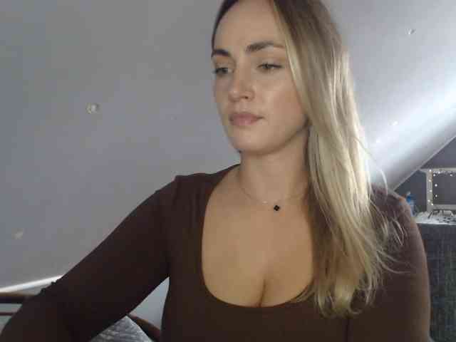 ScarlettXQueen webcam