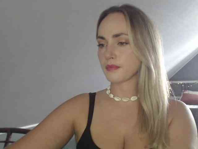 ScarlettXQueen webcam