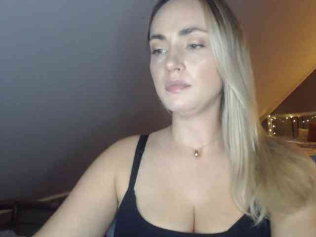 ScarlettXQueen webcam