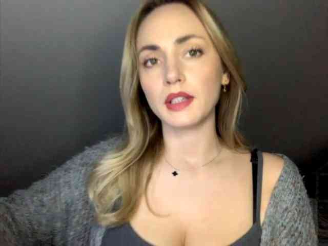 ScarlettXQueen webcam