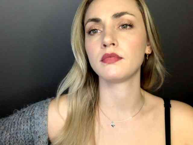 ScarlettXQueen webcam