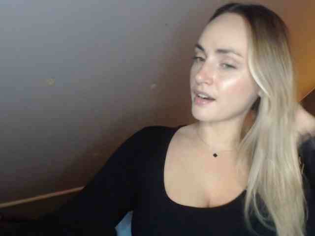 ScarlettXQueen webcam