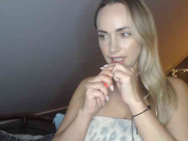 ScarlettXQueen webcam