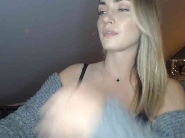 ScarlettXQueen webcam