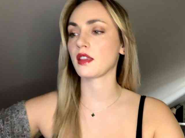 ScarlettXQueen webcam