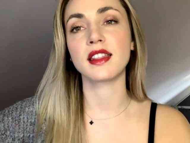ScarlettXQueen webcam